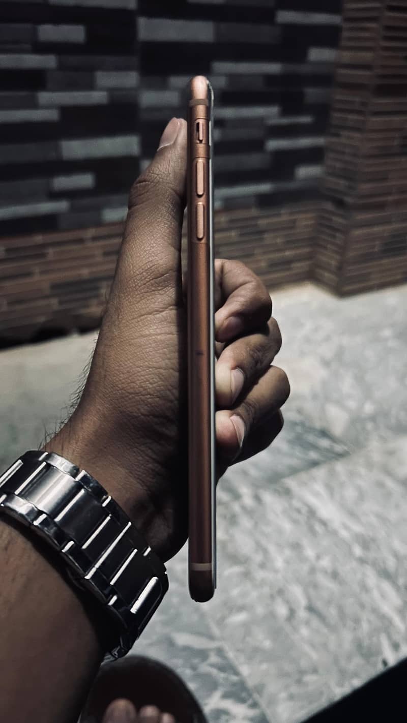 iPhone 8 plus 10/10 Condition 5