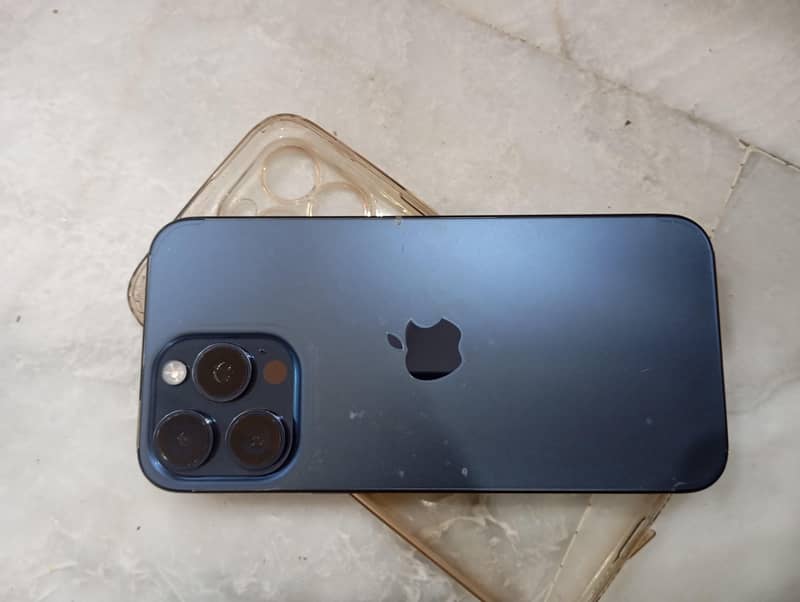iPhone 15 pro max 0