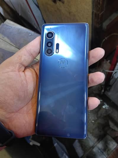 Motorola edge +