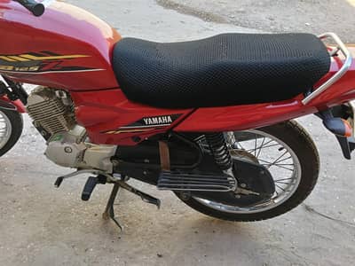 Yamaha YB 125Z for sale.