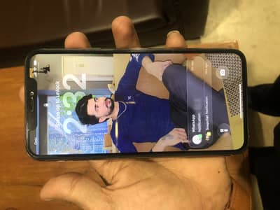 64gb all Oka just glass change Face ID and tone Oka