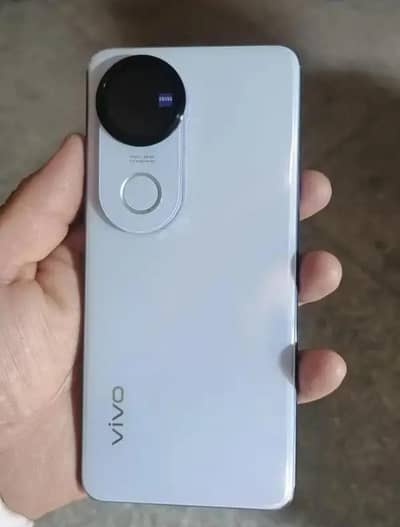 vivo v50