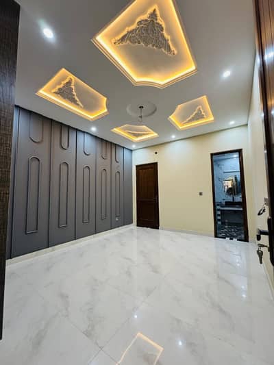5 Marla Lower Portion Available For Rent