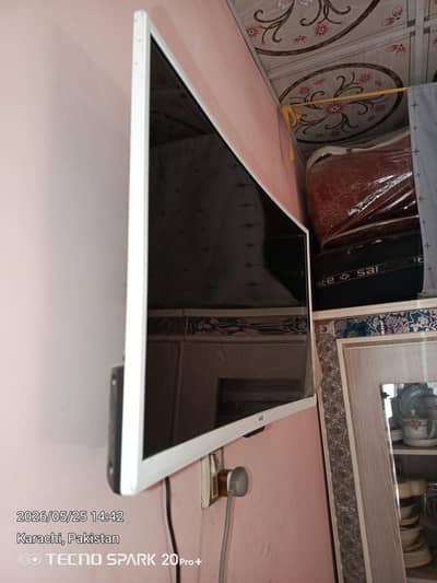 smart Led curved display for sell brand new