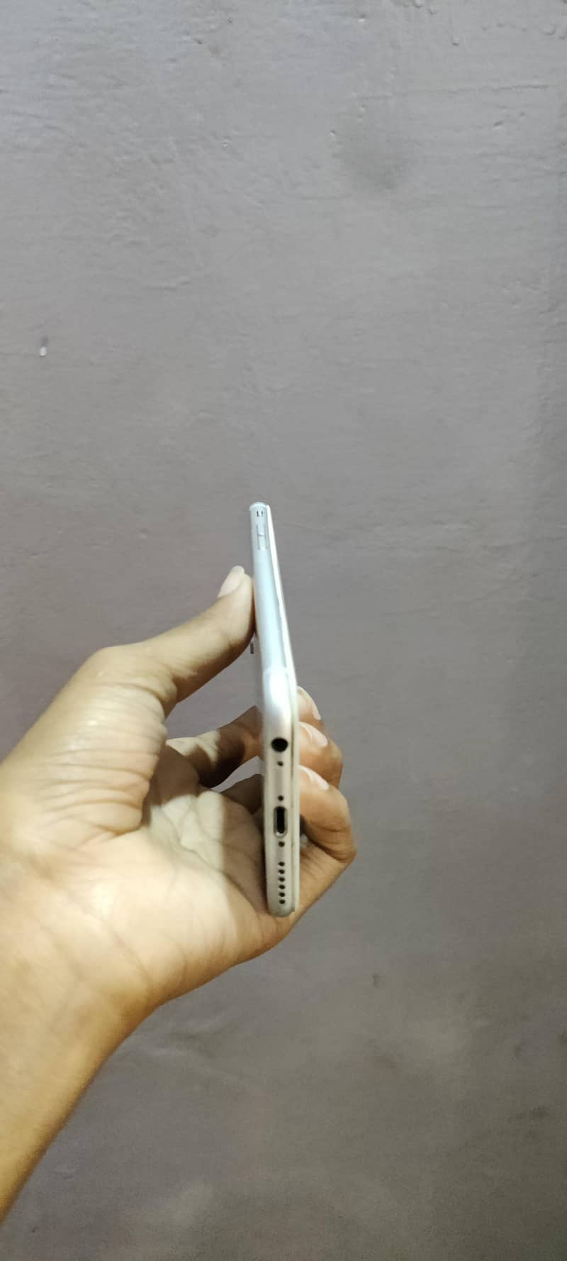 Apple iPhone 6 2
