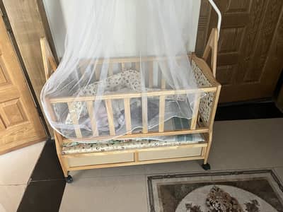 Baby cot for sale