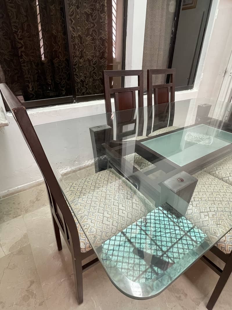 6 seater dining table 4
