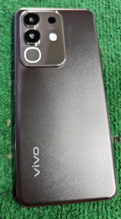 Vivo Y29 8GB RAM 128GB PTA Approved – 10/10 – Complete Box
