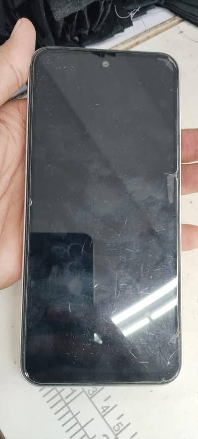 spark 30C dual sim 6/128