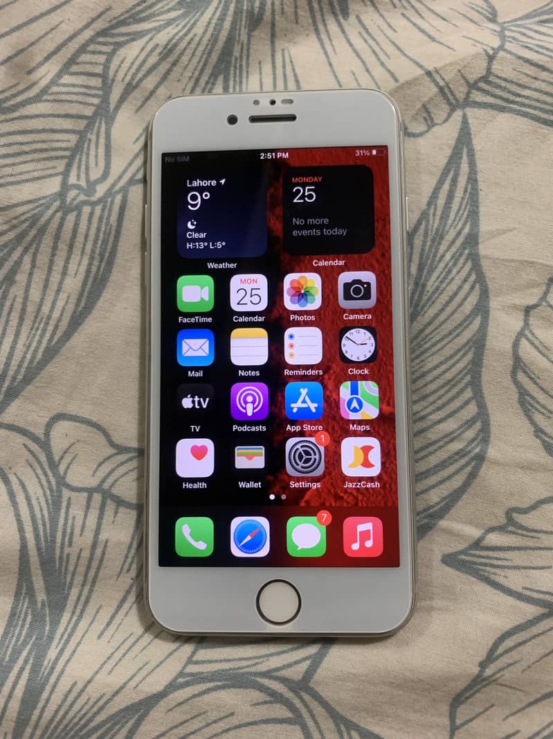 Apple iPhone 7 1