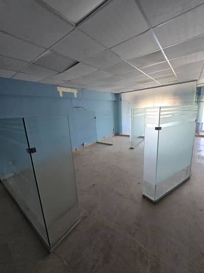 Business Centre Sami furnished office for rent 1250sqft in shahar e Faisal.