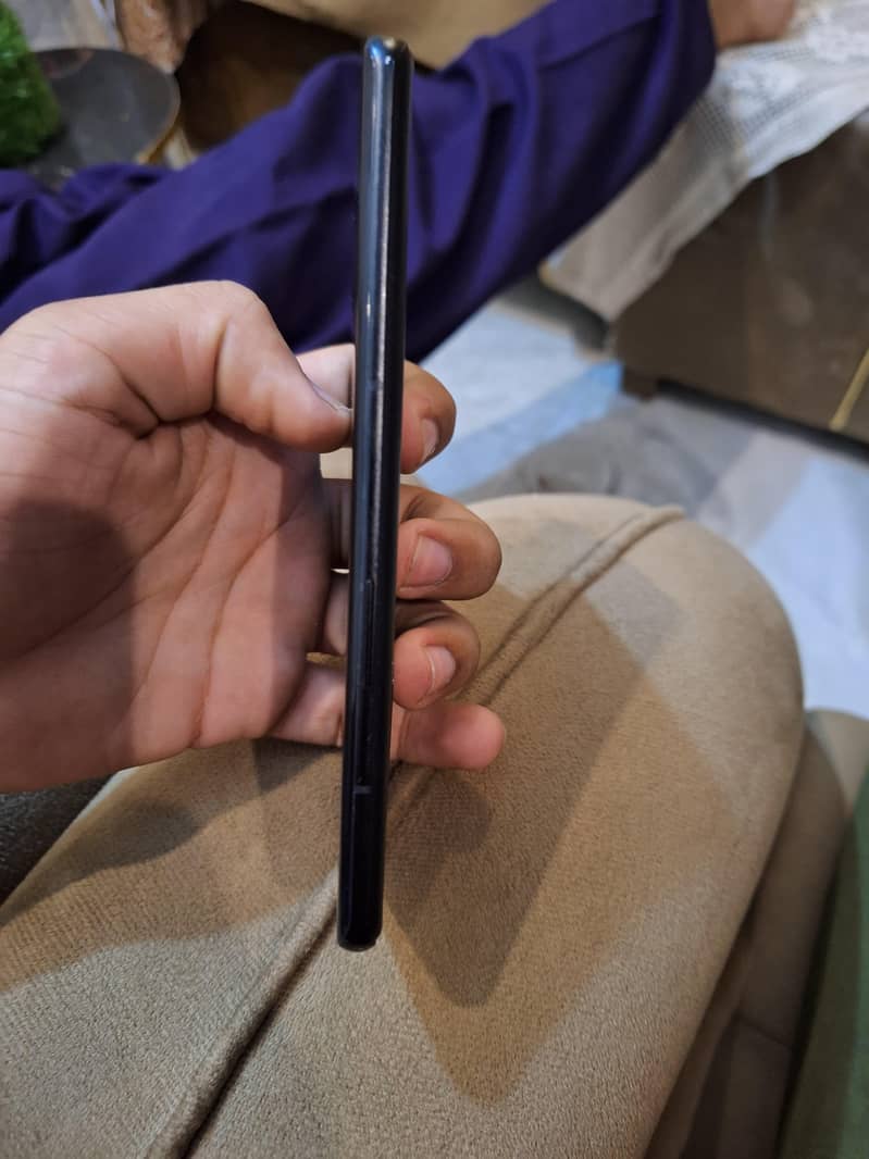 One Plus 10 Pro 4