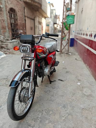 Honda 125 - 2023 Model Brand New - Only 5000 Km Driven