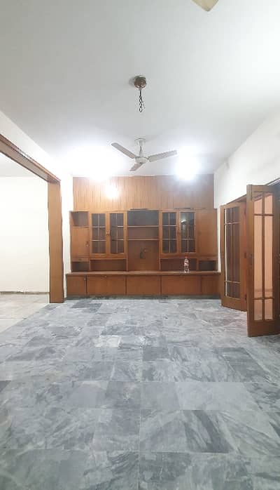 7 Marla House 3 Bed Ideal Location Fazlia Colony Near Shadman Shah Jamal