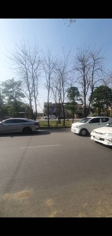 18.5 Marla Commercial Lane Johar Town D1 Main Blvd Plot For Sale