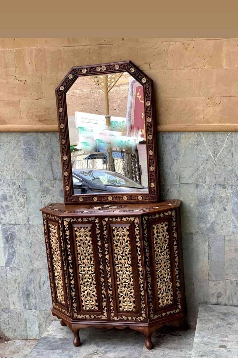 Console Tables 0