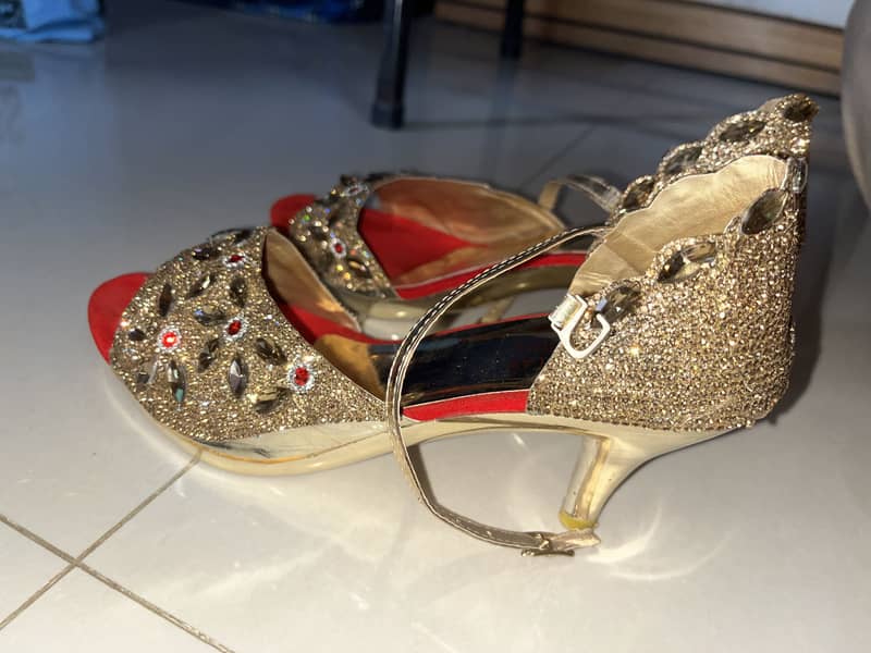 Sandals 6
