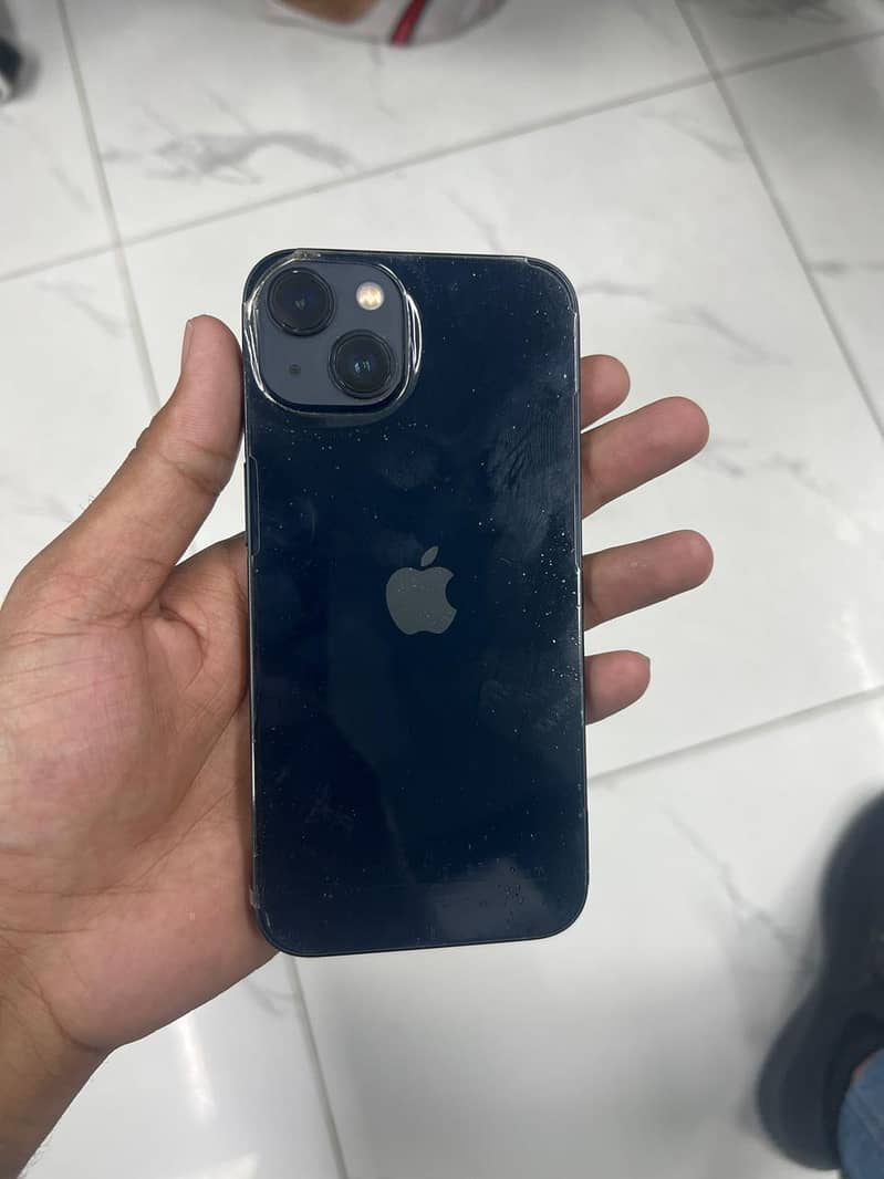 Apple iPhone 13 jv 0