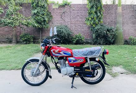 Honda CG125 2022Model total genuine 9000km use  best for2023 2024