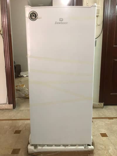 Dawlance 9106SD white mini fridge