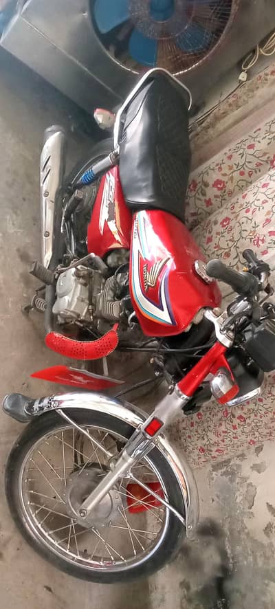 O316*7374O46 WHAT'S UP  HONDA  CG 125 MODEL 2016