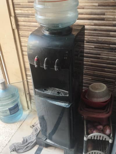 Orient Water Dispenser iis for sale in running condition