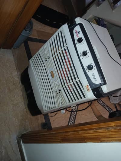 12 volt AC and DC  cooler for sale like new