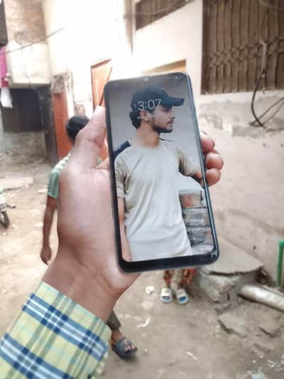 exchange possible iPhone xr etc. W. app no. (03084461955]