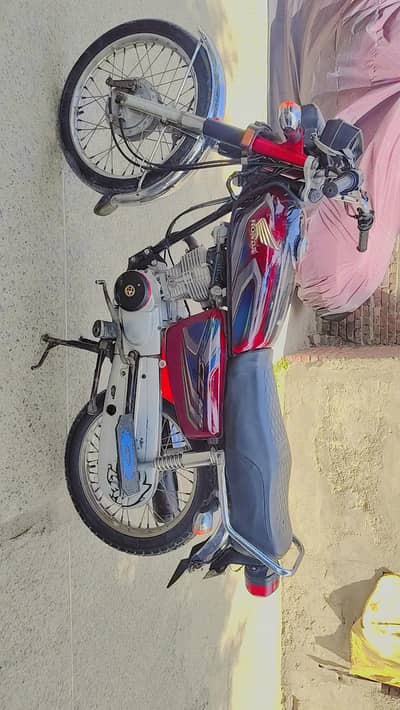 Honda 125-2022 model lush condition documents complete biometric avail