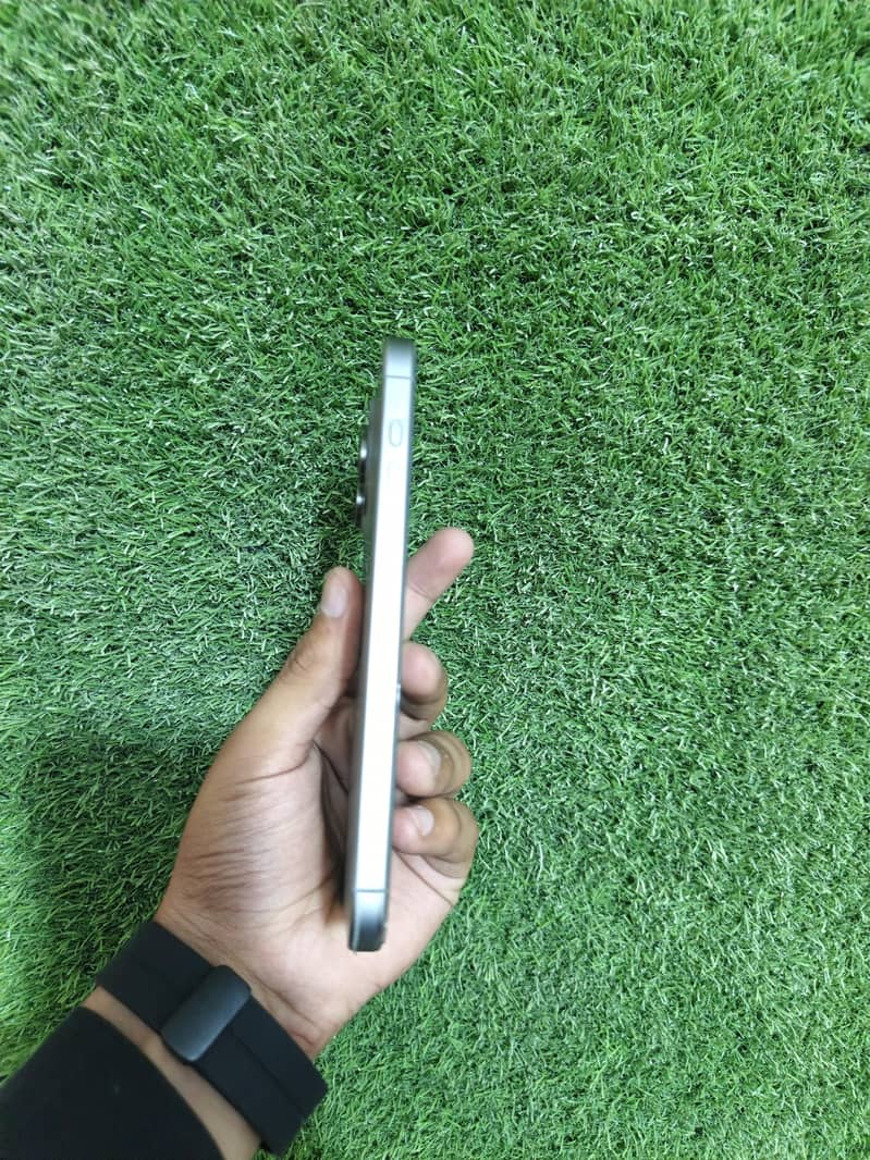 15 pro max 0