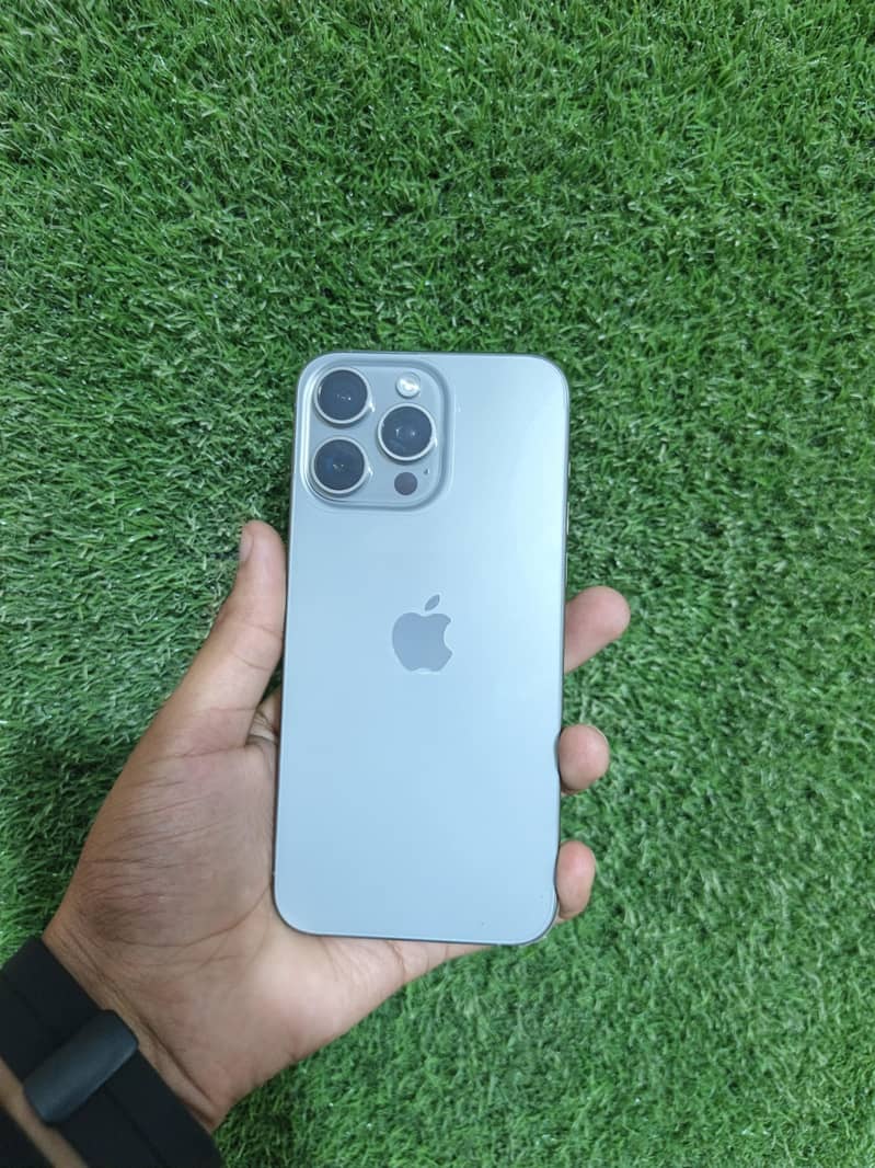 15 pro max 4