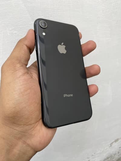 iPhone XR 64GB - Perfect Gaming & WiFi Device (Urgent Sale)