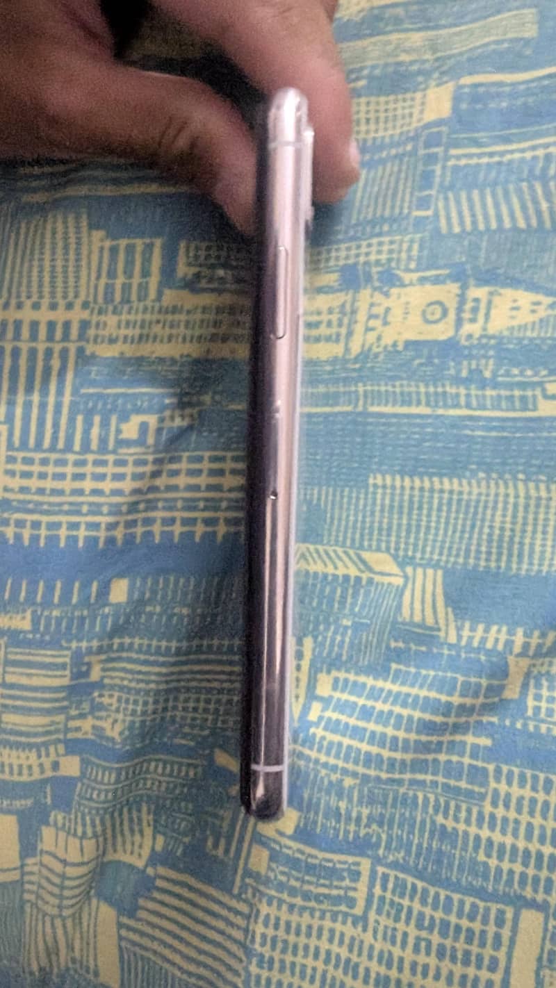 Apple iPhone X 2