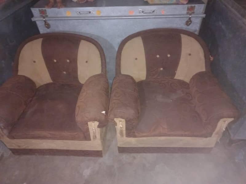 good condition sofa set 1
