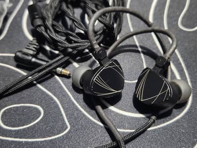 Moondrop Aria (Black & Gold) | Like New | Discontinued Gem