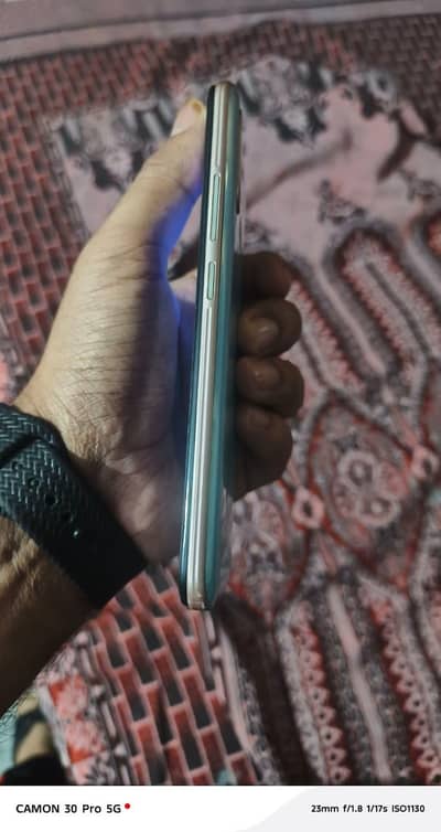 vivo y19