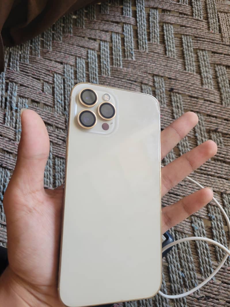 Iphone 12 pro max 0