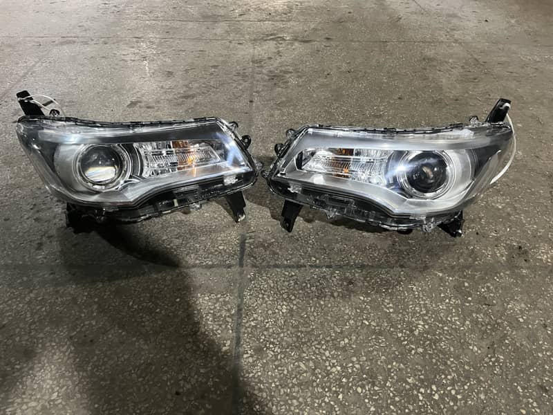 660cc Headlights, Backlight 1