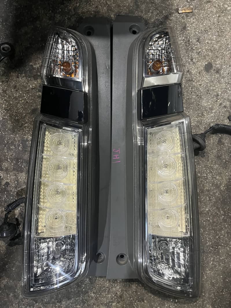 660cc Headlights, Backlight 2