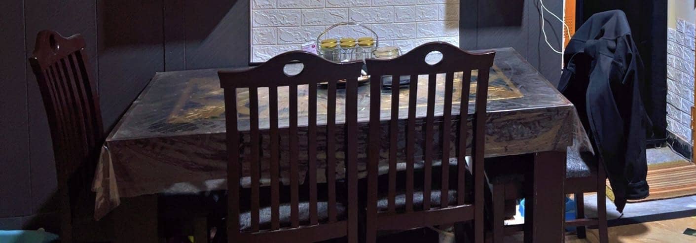 Dining table not too big 0