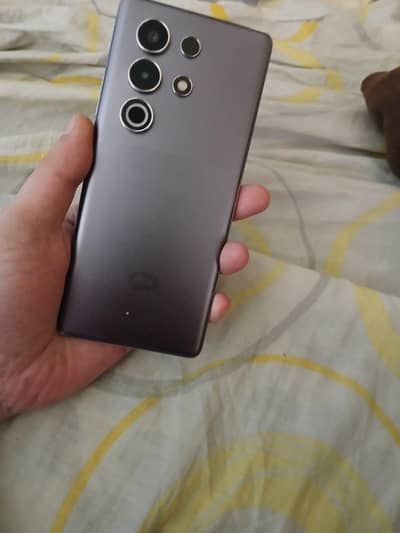 I tel s25 ultra brand new fone 10/10 no 0/3/1/3/3/9/0/3/0/5/9. . .