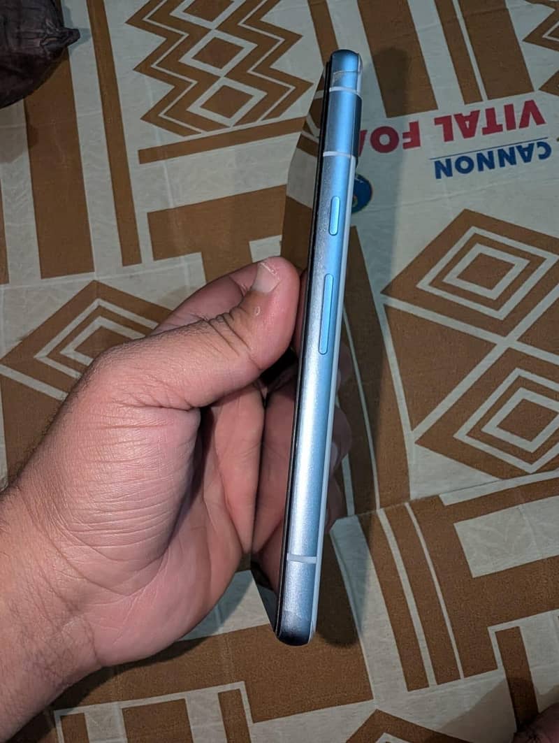 Google Pixel 7A 4