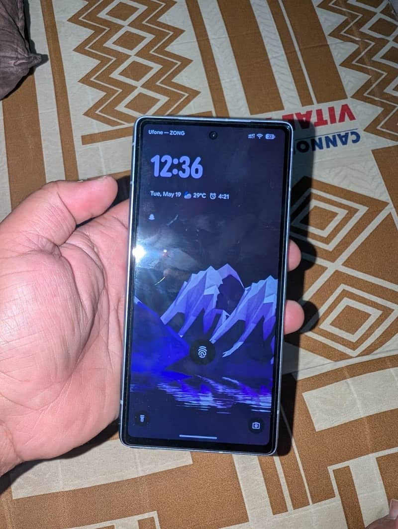 Google Pixel 7A 5