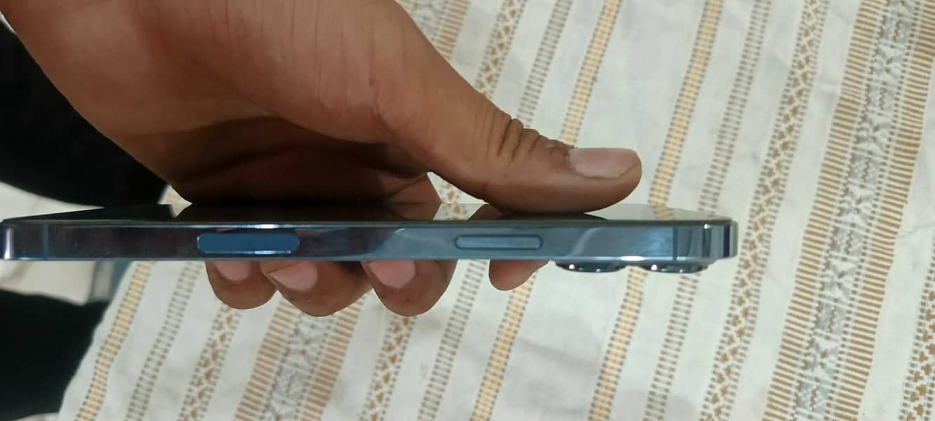 iphone 13 pro max 3