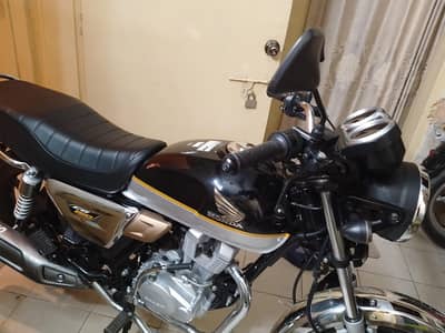 aoa HONDA CG 150 CC MODEL 2025 JUST LIKE BRAND NEW BIKE