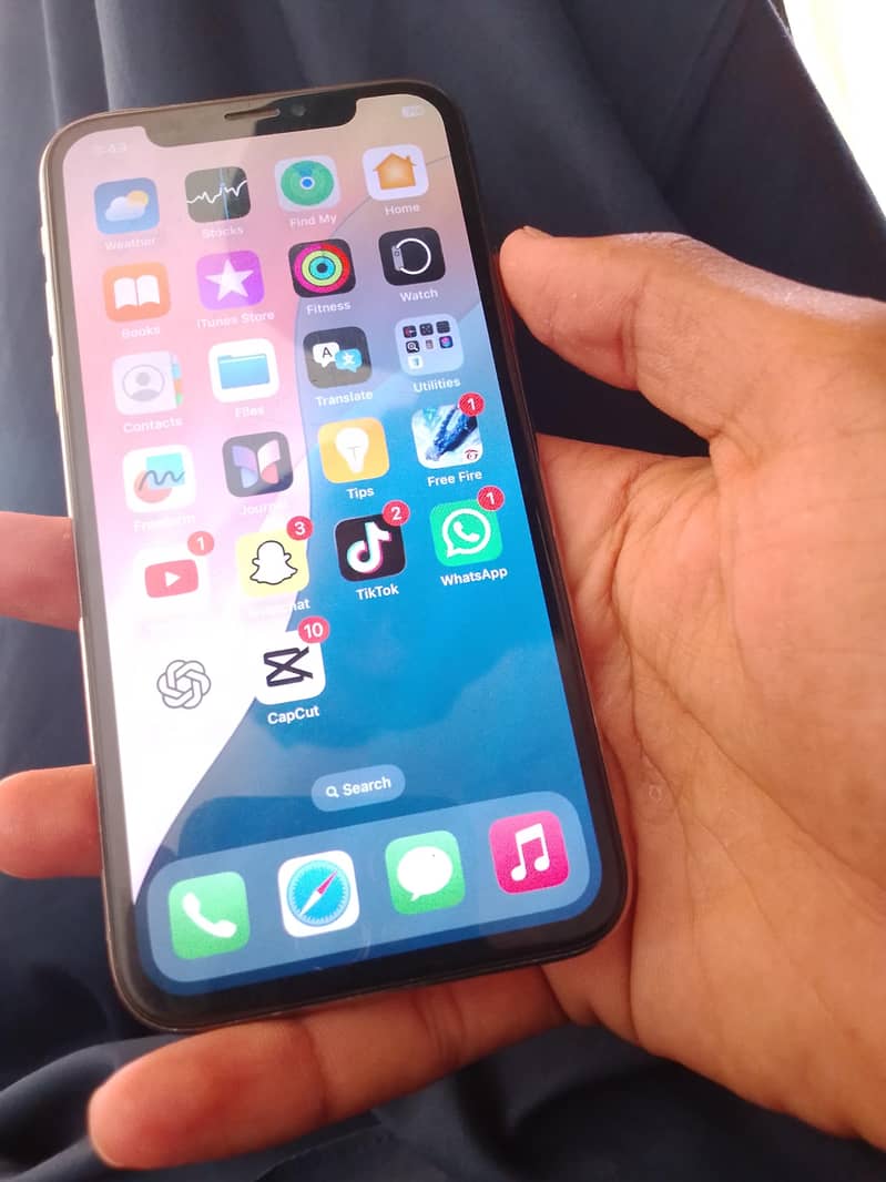 iphone xs 1