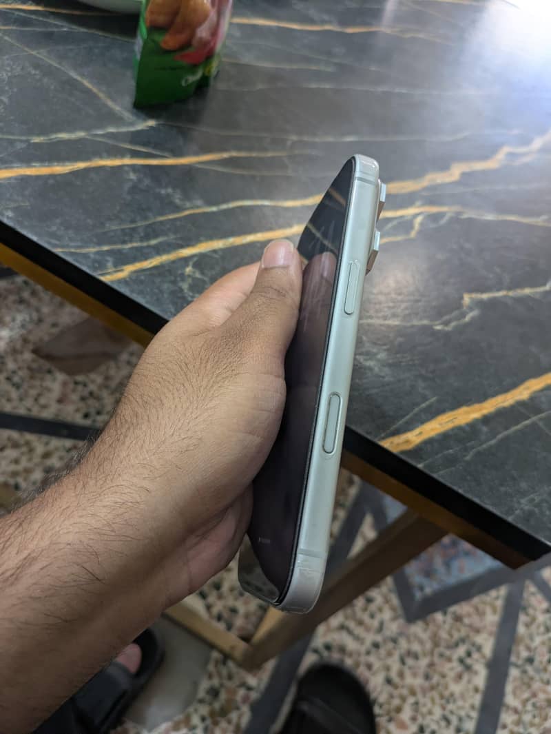 iphone 17 pro 4