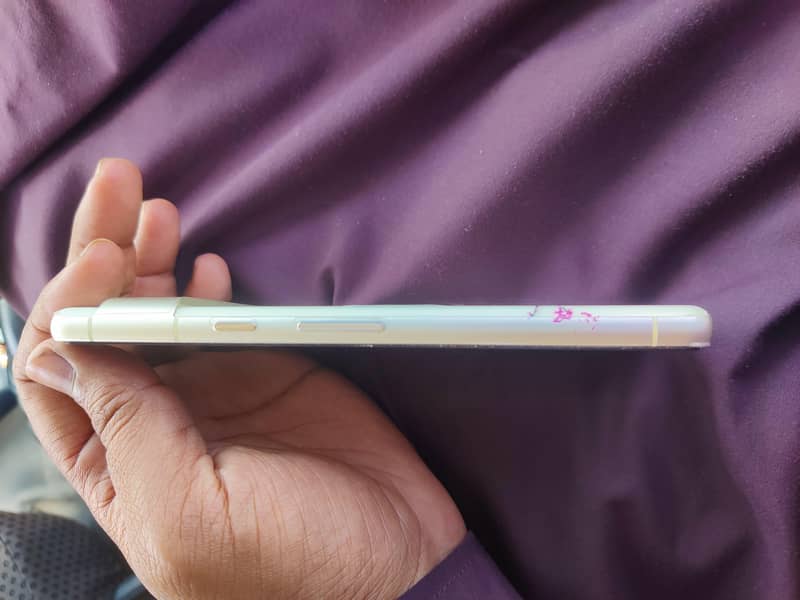 Google Pixel 7 3