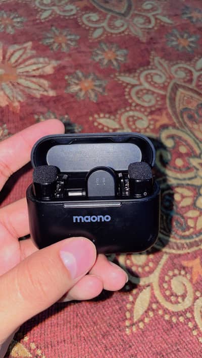 Maono microphone slightly use like new all ok with box