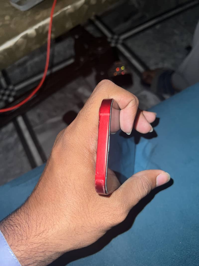 Apple iPhone 13 1